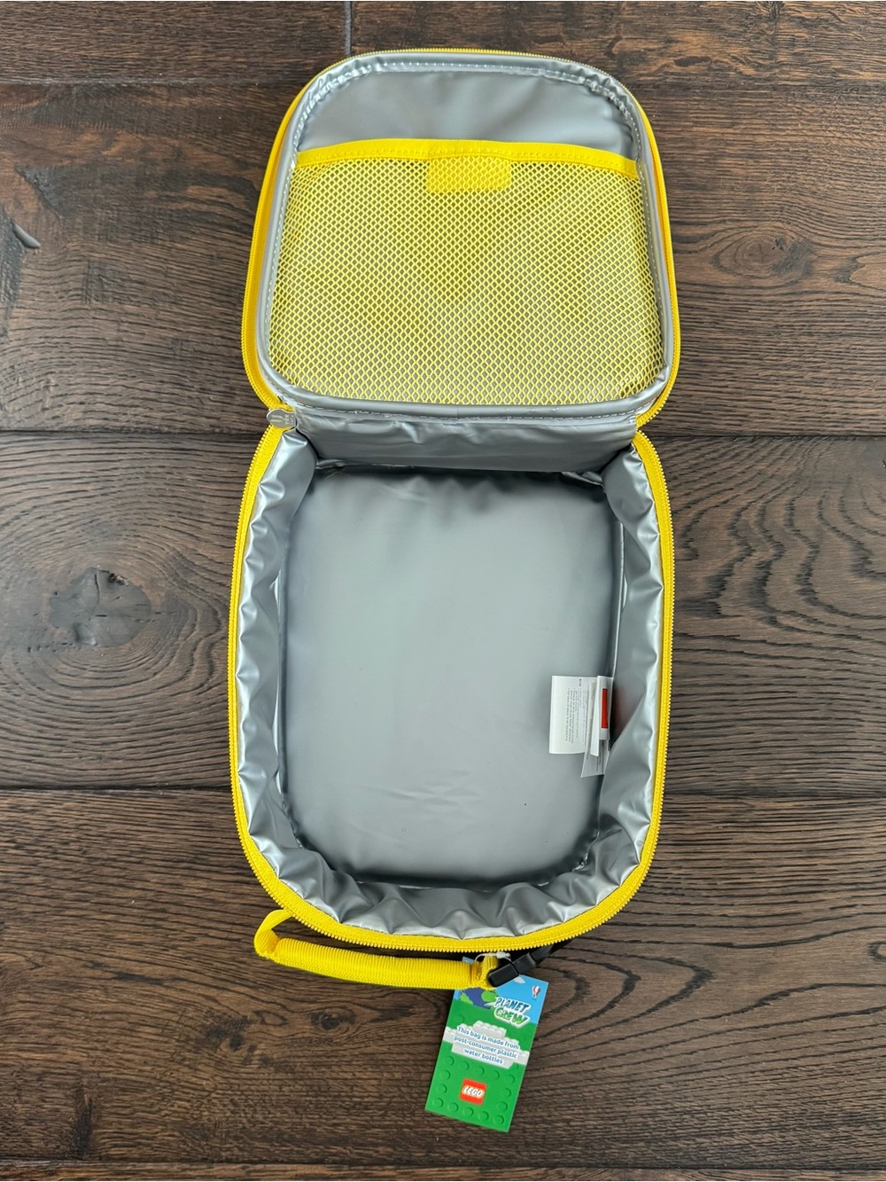 LEGO Kids Yellow Minifigure Face T-Shirt with Multicolor Brick Pattern Lunch box - Picture 10 of 11